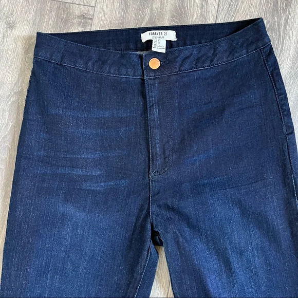 Forever 21  boho hippie dark wash flared bell bottom jeans. Size 30 - Picture 3 of 7
